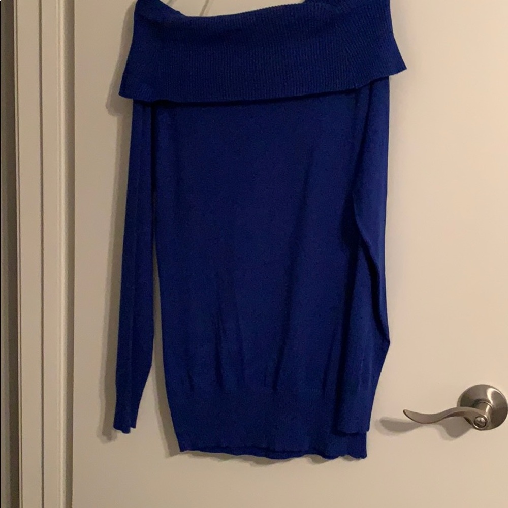 Sweater - Picture 3 of 3